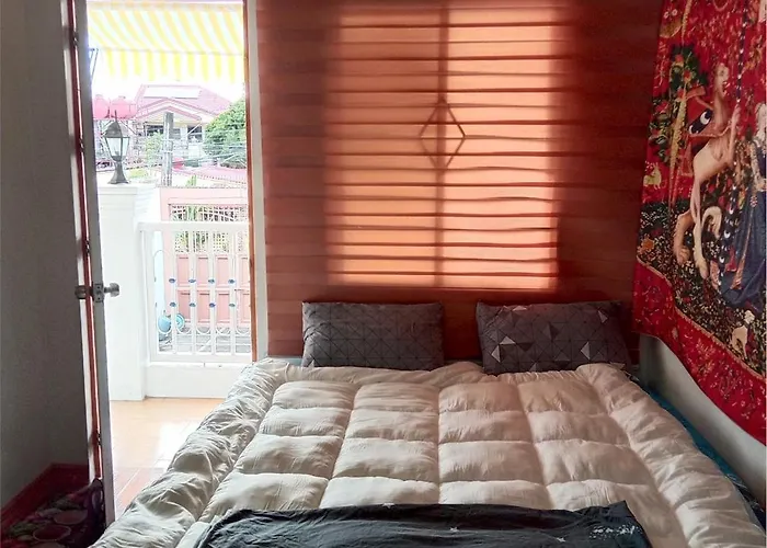 Your Little Resort, Calm, Secure Manila